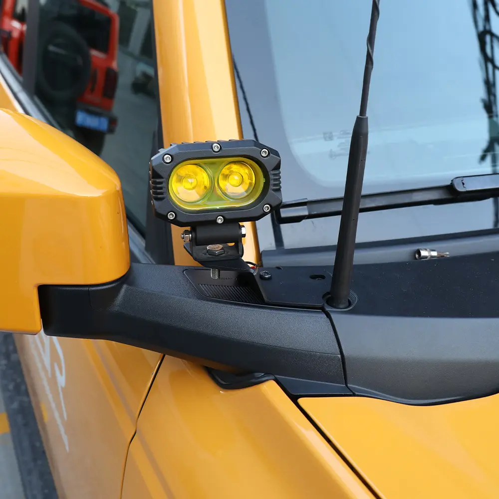 2021 ford bronco light